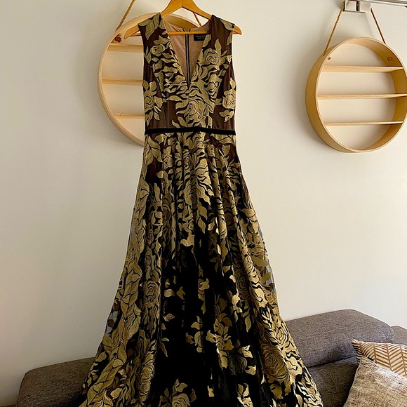 Bronx & Banco gown, worn only for a few hours - Picture 3 of 4